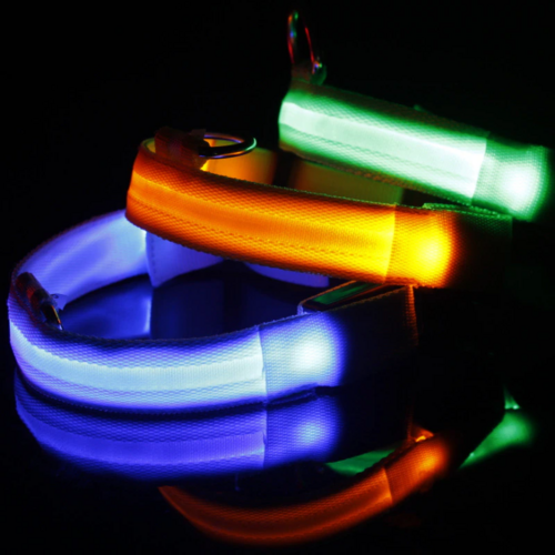 Collar LED Ajustable para Perros Luz Intermitente Brillante Seguridad para Mascotas